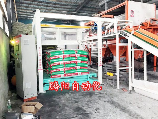 選購和使用碼垛機(jī)器人的時(shí)候都需要注意什么事項(xiàng)